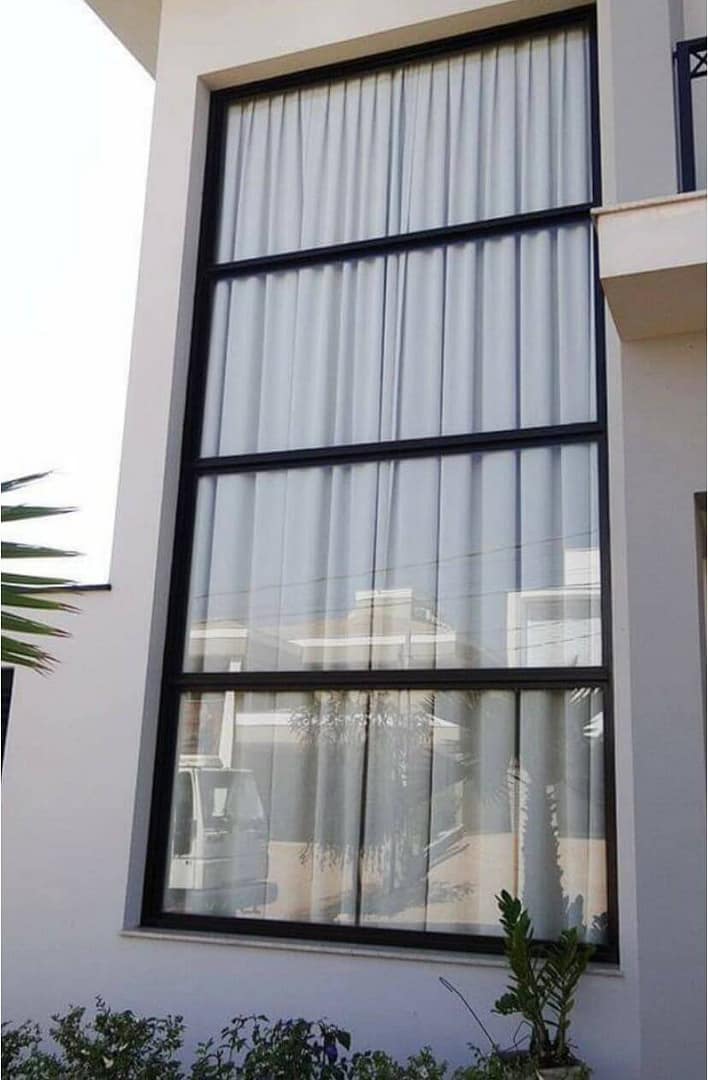 Projeto com esquadrias de alumínio personalizadas em Piracicaba - Esquadri Gold's.