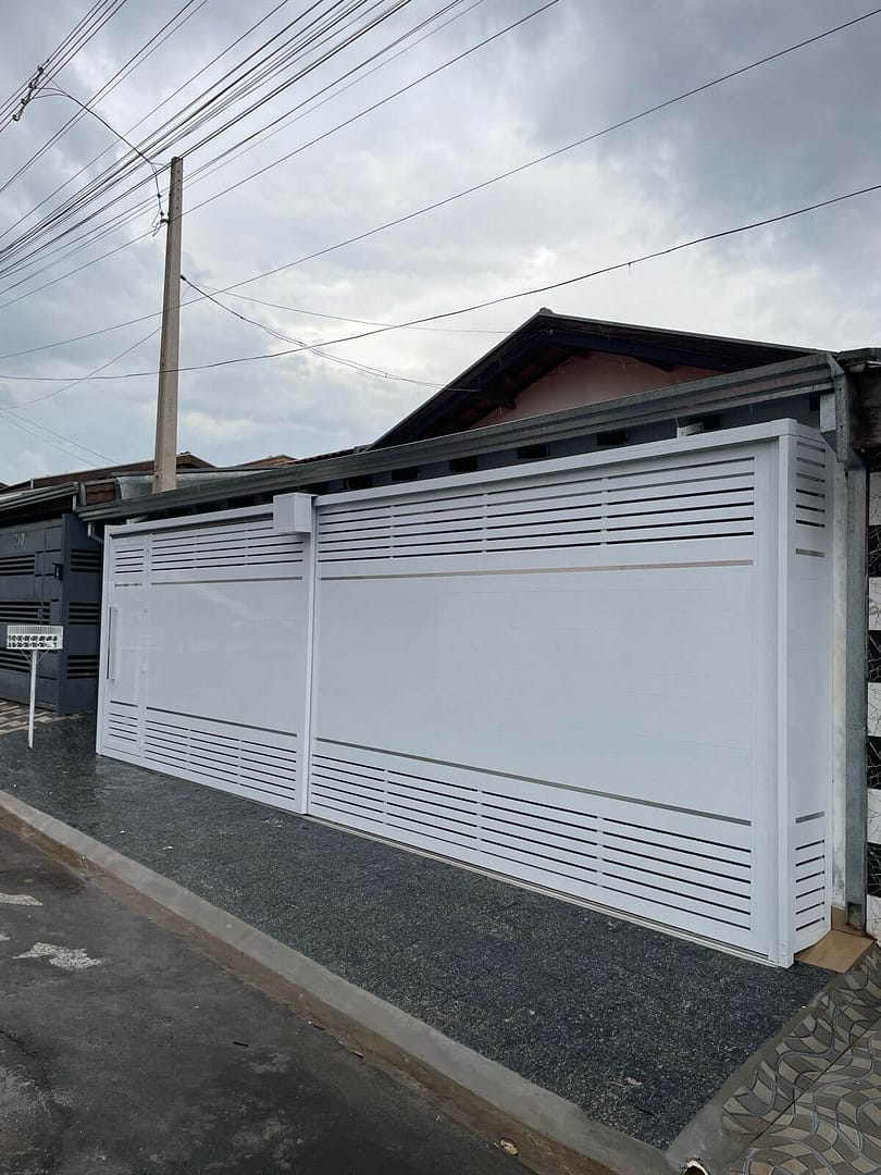 Projeto com esquadrias de alumínio personalizadas em Piracicaba - Esquadri Gold's.